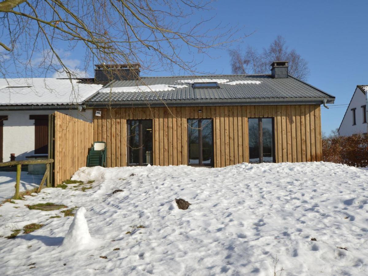 Quaint Cottage In Mont Near High Fens Nature Park Malmedy Exterior foto